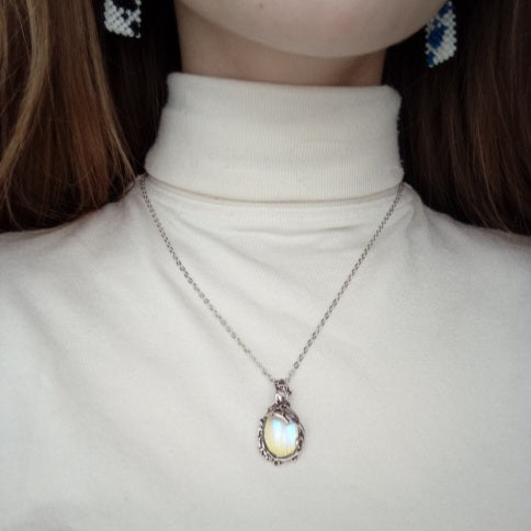 Elegant Moonstone Pendant Necklace