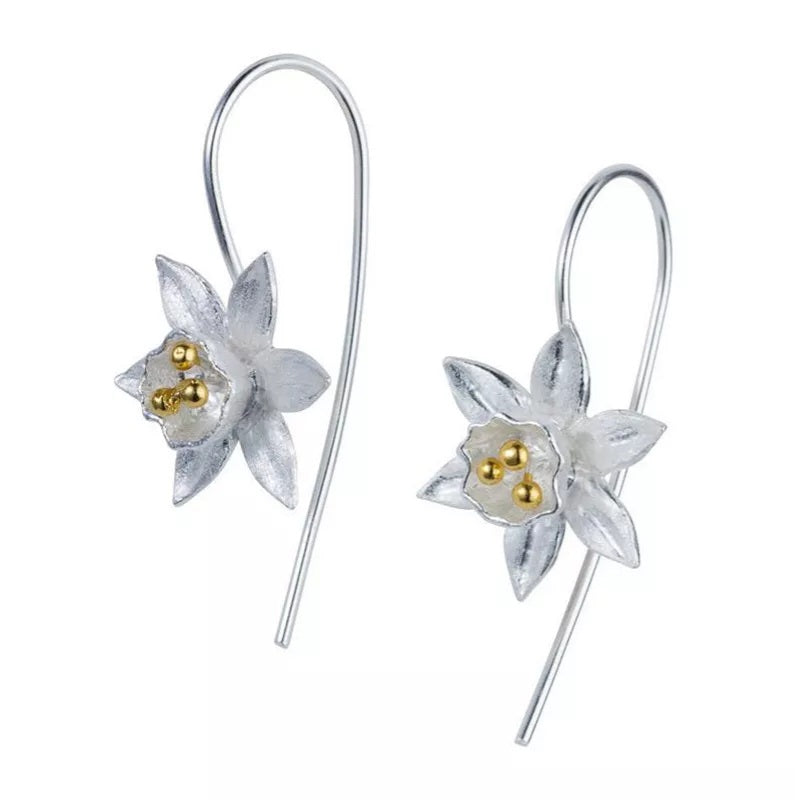 Vintage Style Daffodil Dangle Earrings