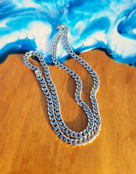 Silver chain necklace