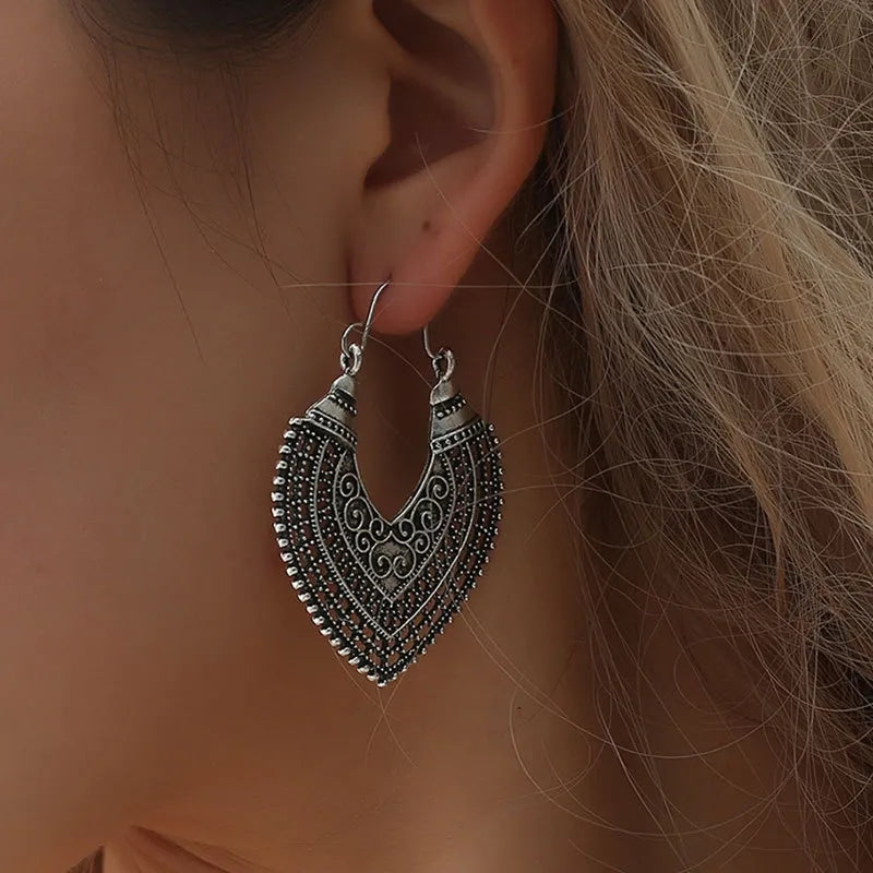 Exquisite Silver Filigree Dangle Earrings with Bohemian Flair