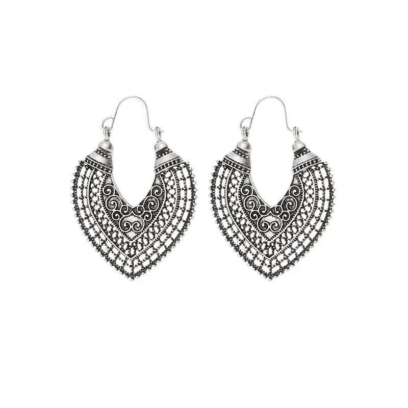 Exquisite Silver Filigree Dangle Earrings with Bohemian Flair