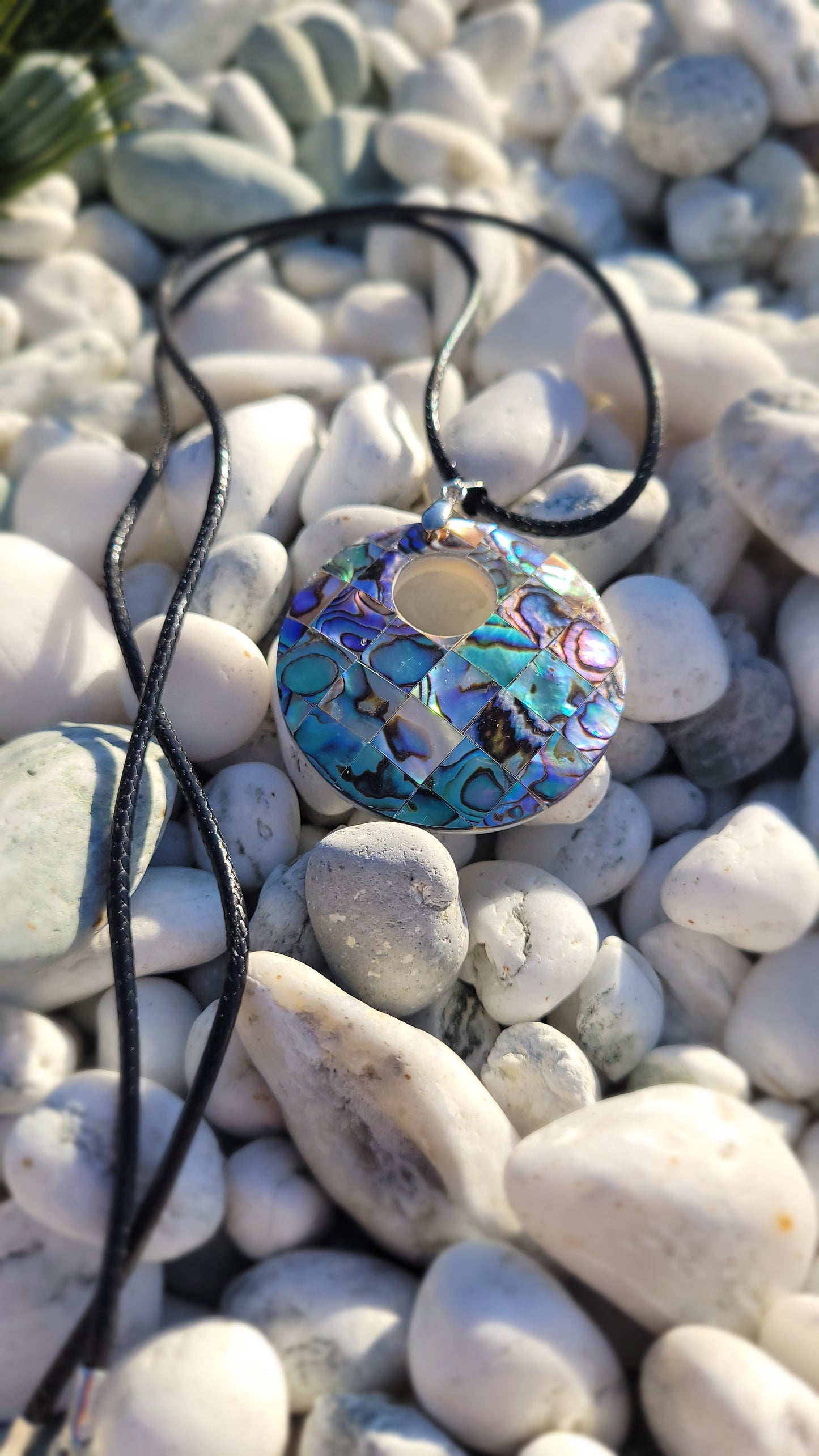 Paua Round Pendant Necklace