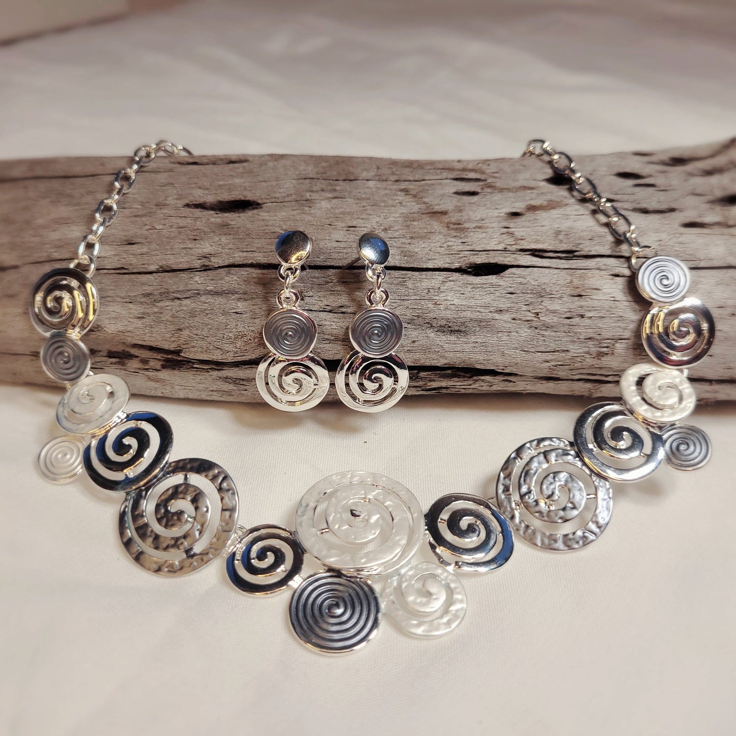 Trendy Spiral Necklace and Earrings Set