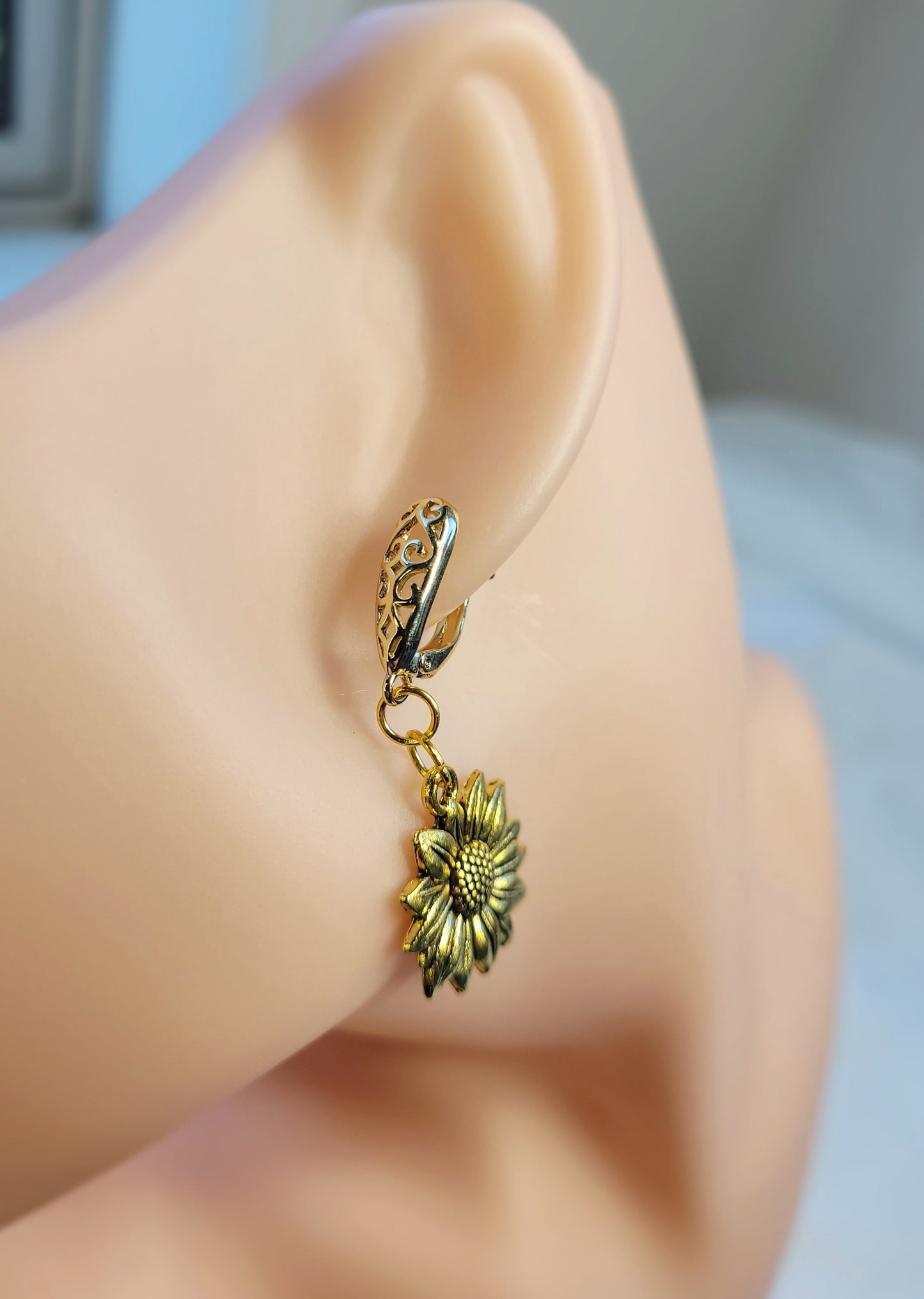 Gold Sunflower Filigree Earrings