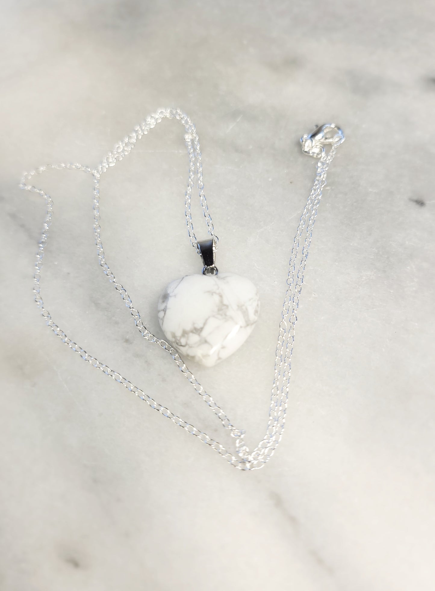 Howlite Heart crystal & silver chain necklace